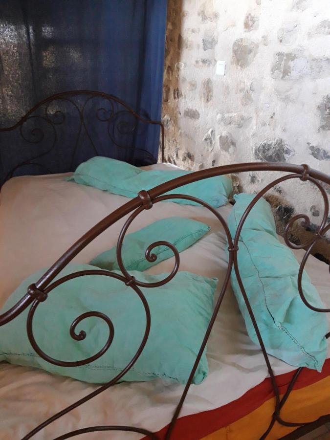 شقة Nid De Poussins Vaumeilh المظهر الخارجي الصورة